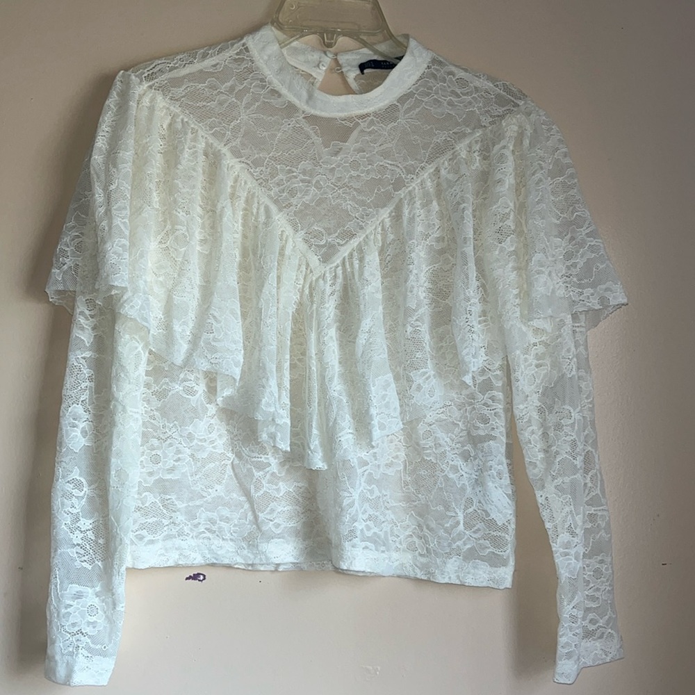 Size Medium Zara shirt